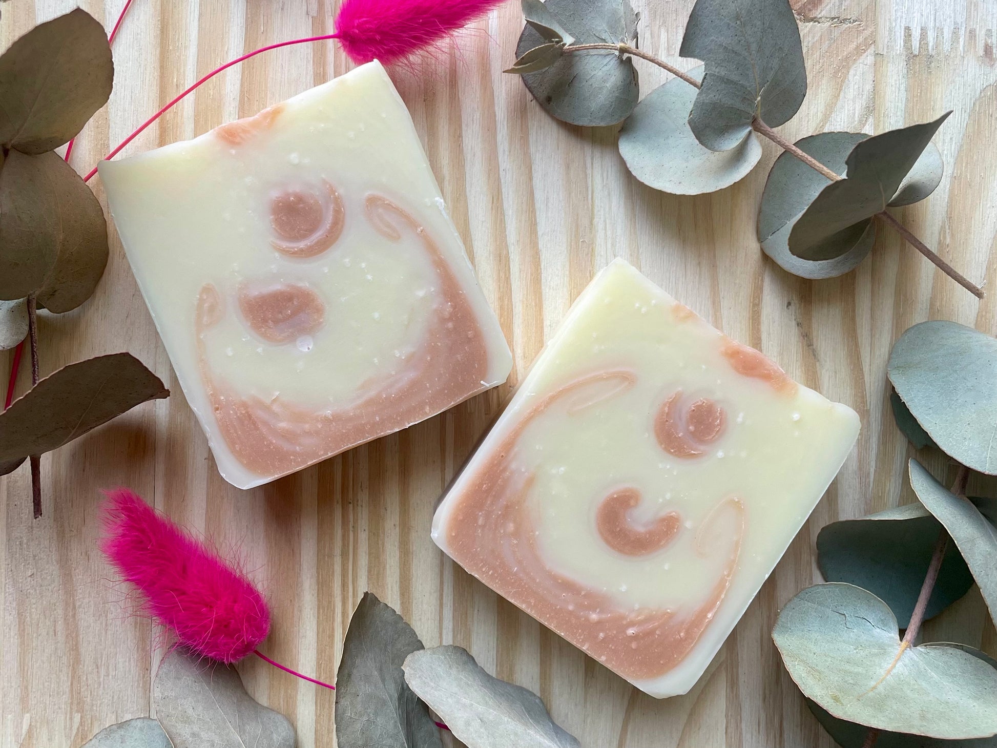 Savon naturel aux notes florales, saponification à froid